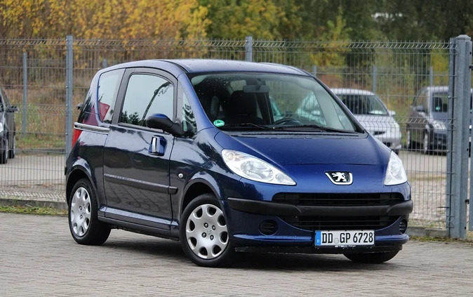 Peugeot 1007 cena 9900 przebieg: 123000, rok produkcji 2006 z Jędrzejów małe 407